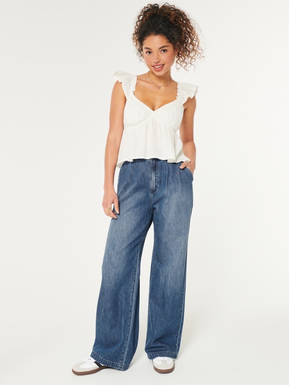 Hollister Ultra High-Rise Livvy Wide Leg Denim Trouser Pants Size XS Long
